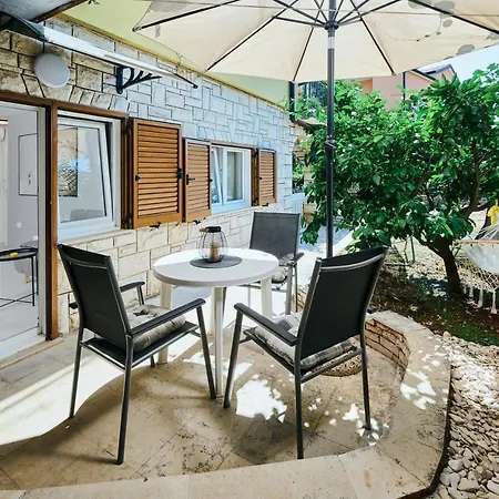 Apartmani Erik Umag Buitenkant foto